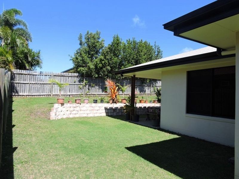 7 Townsend Street, Bucasia QLD 4750