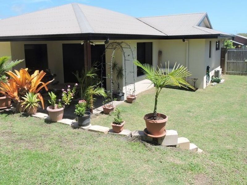 7 Townsend Street, Bucasia QLD 4750