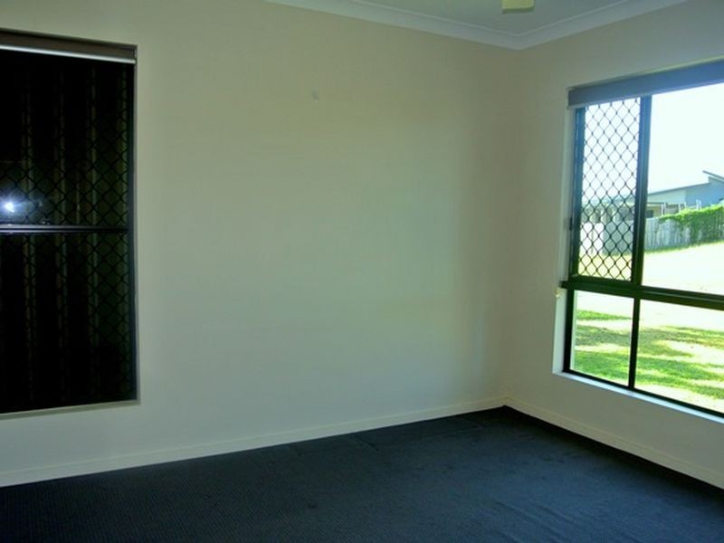 10 Lance Street, Bucasia QLD 4750