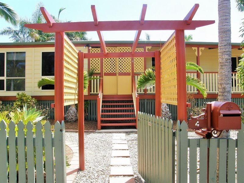 4 Teanna Court, Eimeo QLD 4740