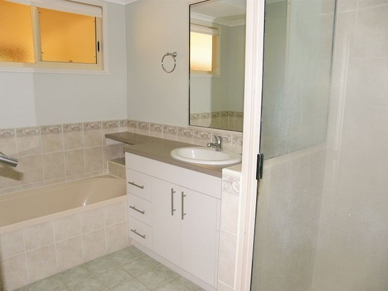 4 Teanna Court, Eimeo QLD 4740