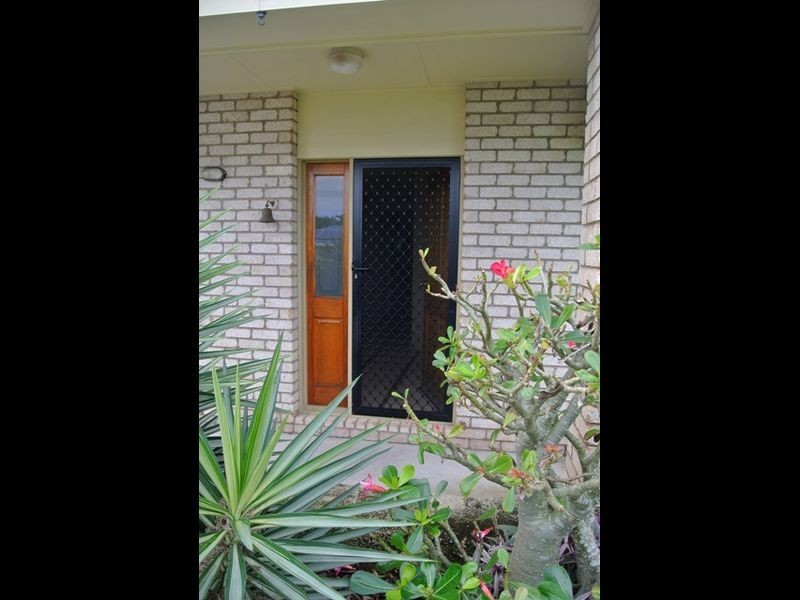 11 Dustwill Street, Eimeo QLD 4740