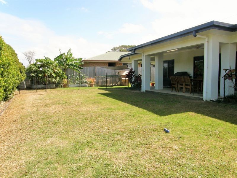 4 Kinghorn Court, Eimeo QLD 4740