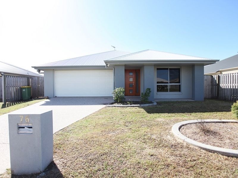 76 Schooner Avenue, Shoal Point QLD 4750