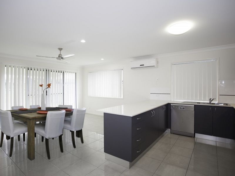 76 Schooner Avenue, Shoal Point QLD 4750