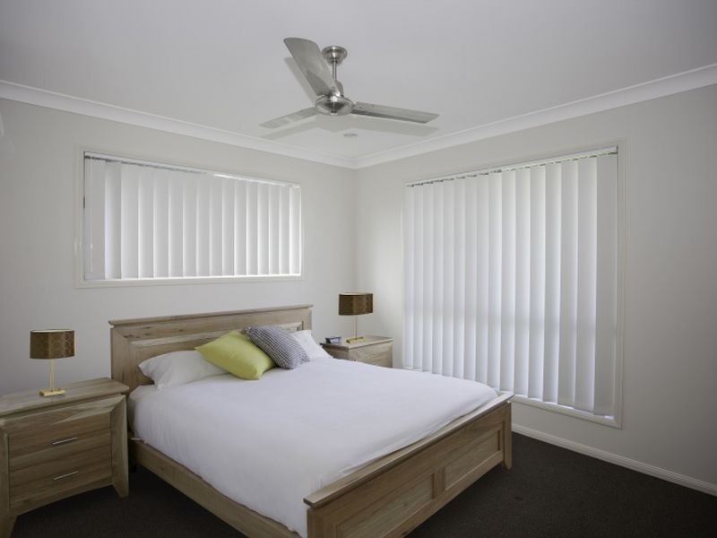 76 Schooner Avenue, Shoal Point QLD 4750