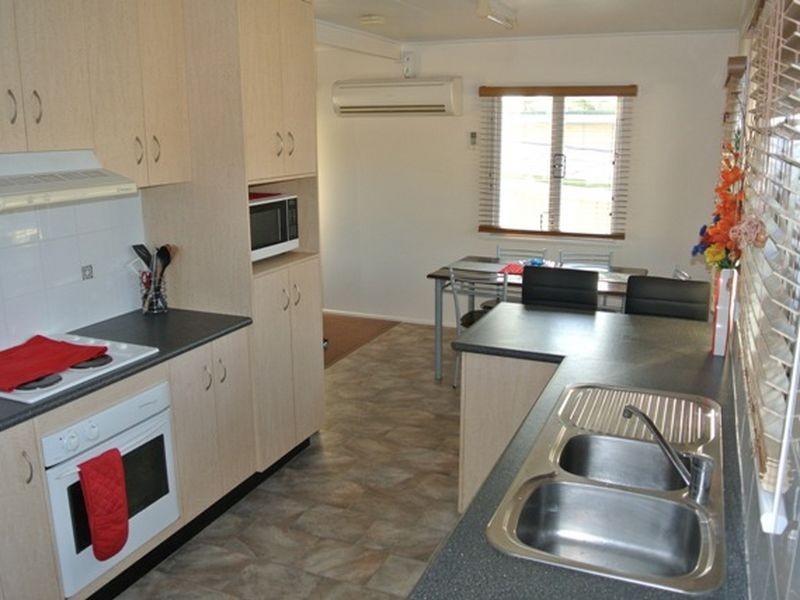 112 Waverley Street, Bucasia QLD 4750