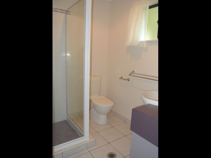 18 Beachside Place, Shoal Point QLD 4750