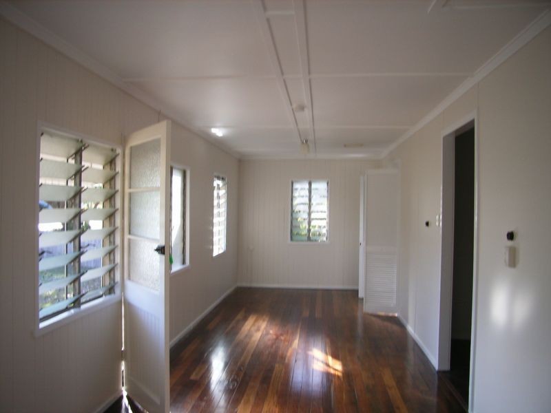 28 Waverley Street, Bucasia QLD 4750