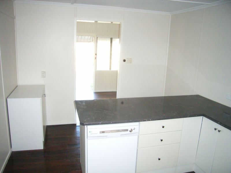 28 Waverley Street, Bucasia QLD 4750