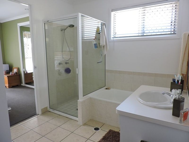 34 Elizabeth Drive, Bucasia QLD 4750
