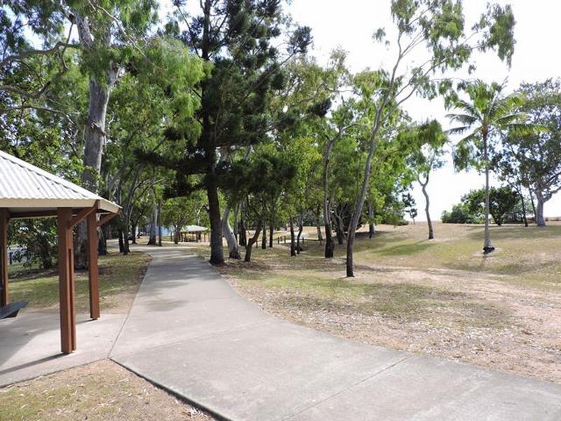 34 Elizabeth Drive, Bucasia QLD 4750
