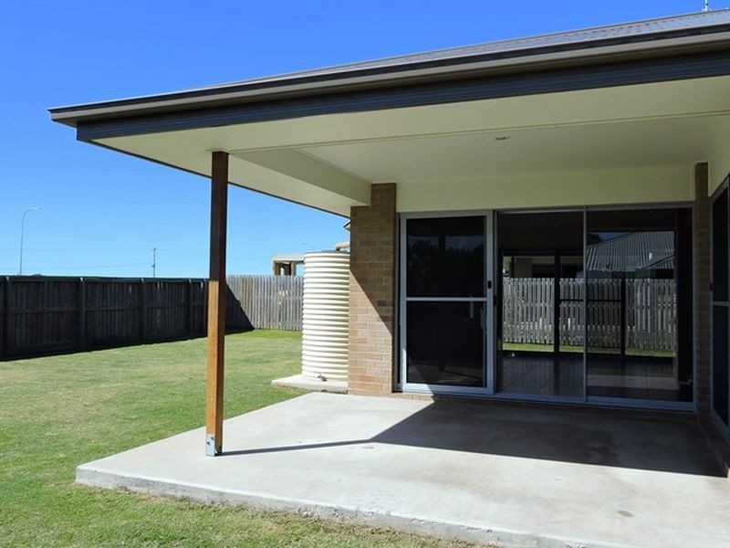 19 Dobinson Street, Bucasia QLD 4750