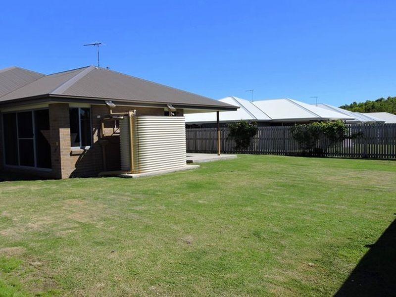 19 Dobinson Street, Bucasia QLD 4750