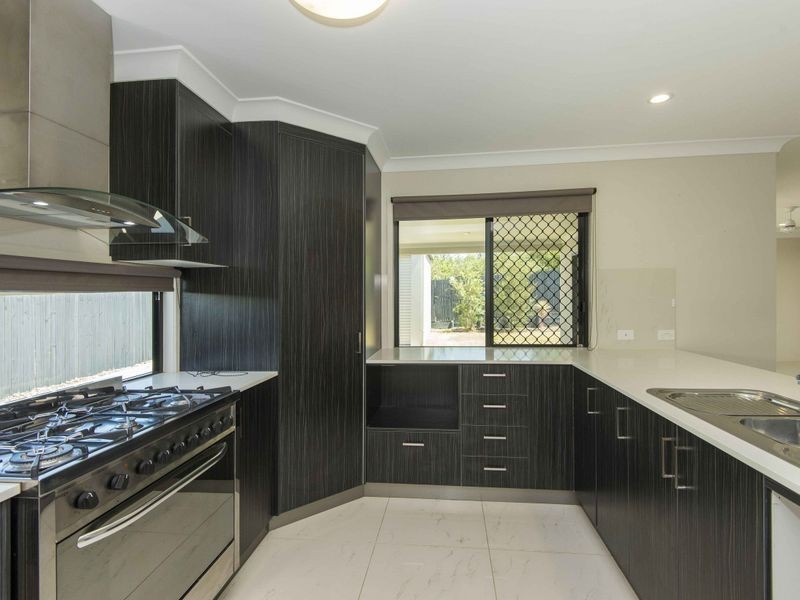 1 McIlwraith Way, Rural View QLD 4740