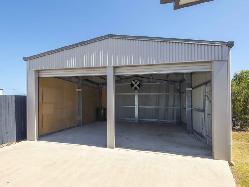 1 McIlwraith Way, Rural View QLD 4740