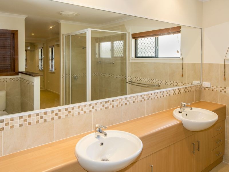 15 Portside Place, Shoal Point QLD 4750