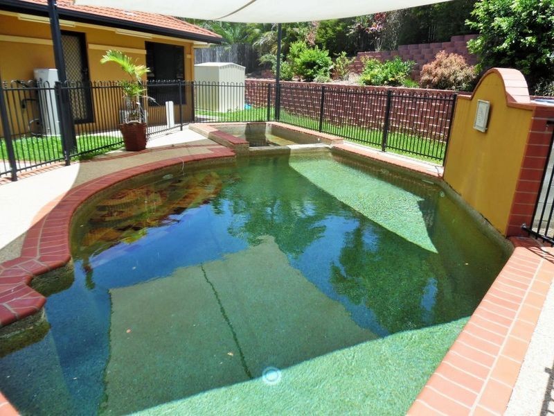 6 Driftwood Court, Rural View QLD 4740