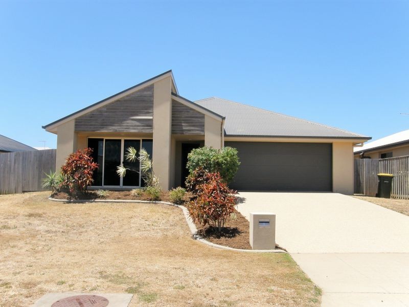 3 Bombo Court, Blacks Beach QLD 4740
