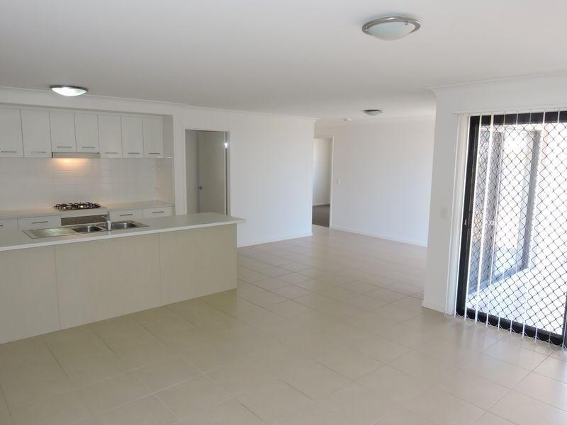 12 Hawkins Street, Bucasia QLD 4750