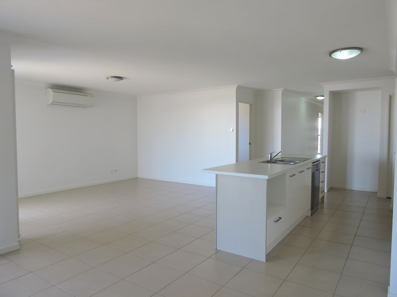 12 Hawkins Street, Bucasia QLD 4750