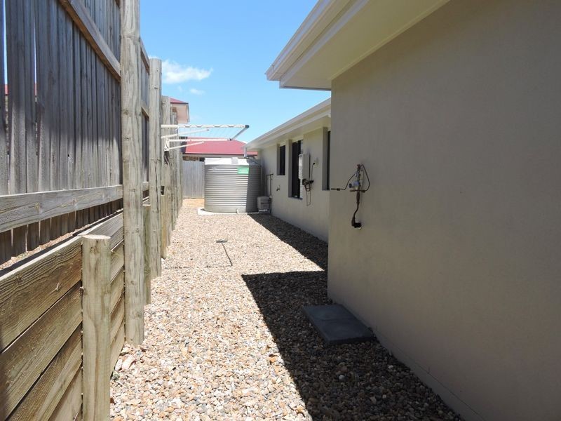 12 Hawkins Street, Bucasia QLD 4750