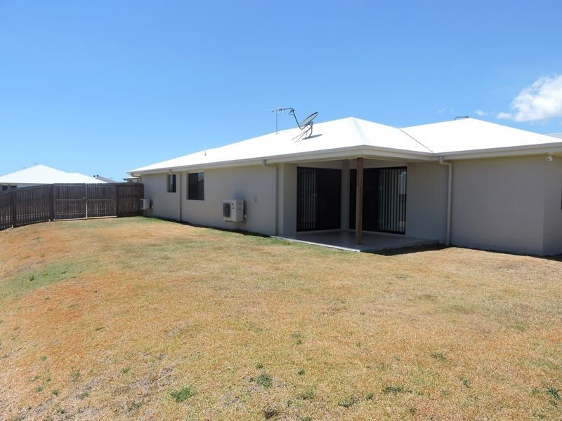 12 Hawkins Street, Bucasia QLD 4750