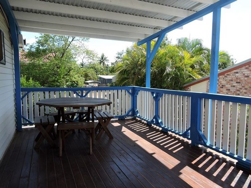 10 Edmonds Street, Bucasia QLD 4750