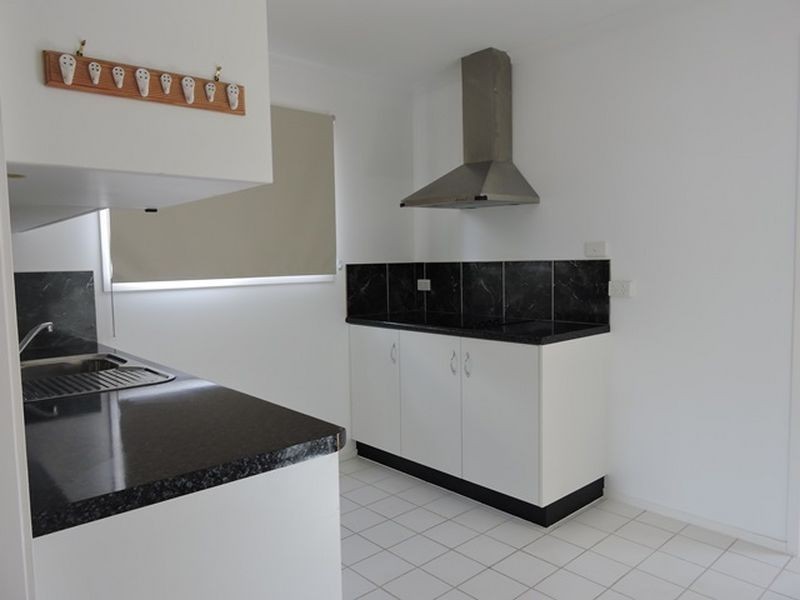 10 Edmonds Street, Bucasia QLD 4750