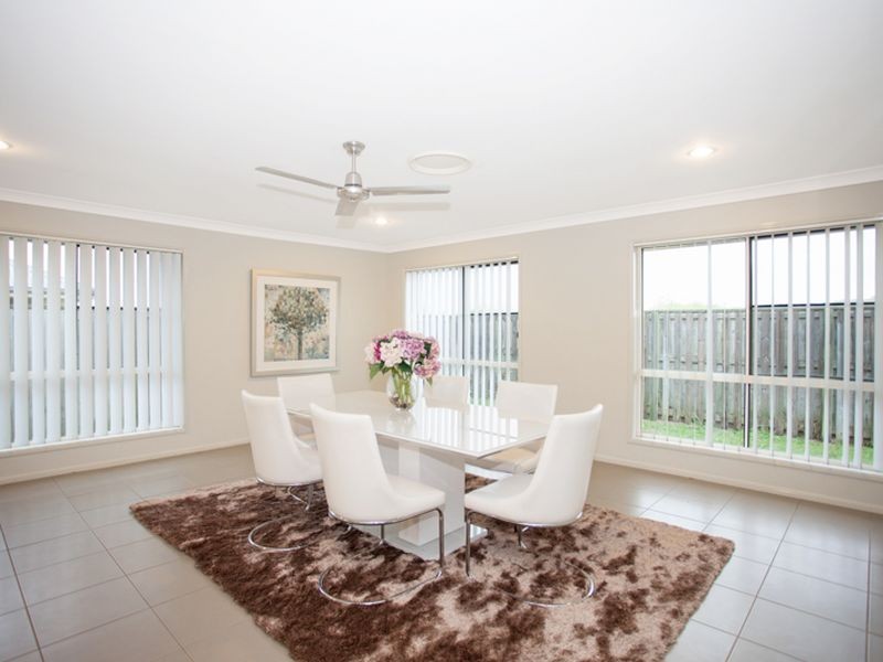 18 Whitehaven Drive, Blacks Beach QLD 4740