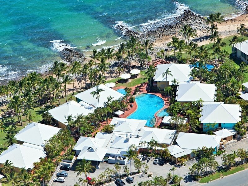 6 Beach Road, Dolphin Heads QLD 4740