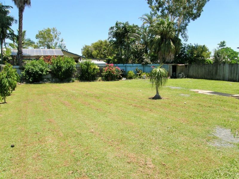 17 Paulette Street, West Mackay QLD 4740