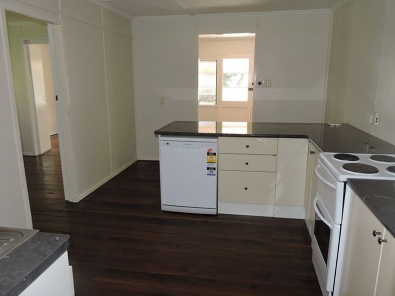 28 Waverley Street, Bucasia QLD 4750