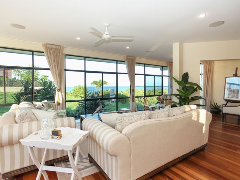 4 Rainbow Crescent, Blacks Beach QLD 4740
