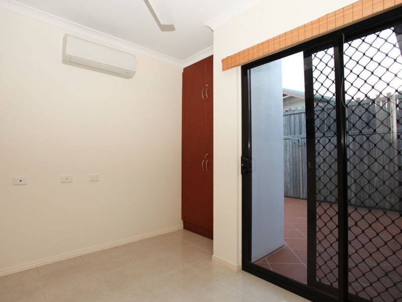 4 Rainbow Crescent, Blacks Beach QLD 4740