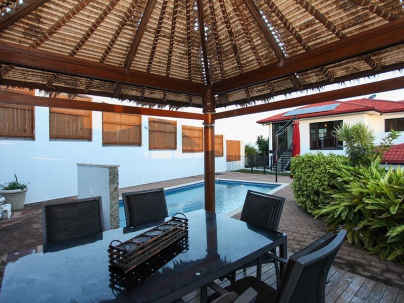 4 Rainbow Crescent, Blacks Beach QLD 4740