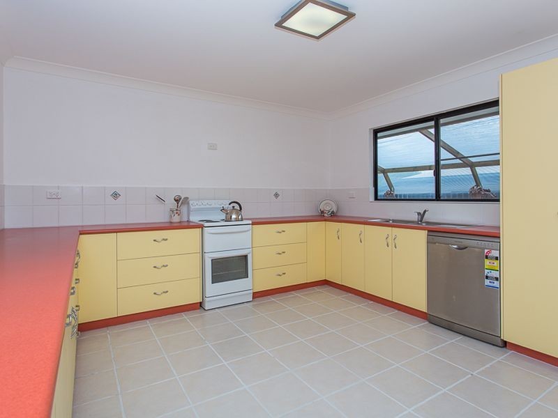 32 Barber Drive, Eimeo QLD 4740