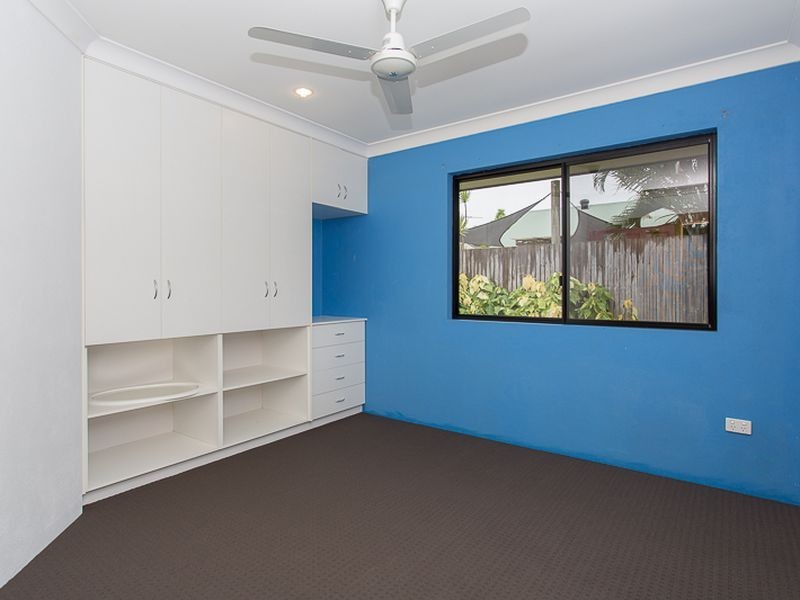 32 Barber Drive, Eimeo QLD 4740