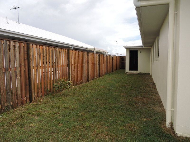51 Commander Parade, Shoal Point QLD 4750