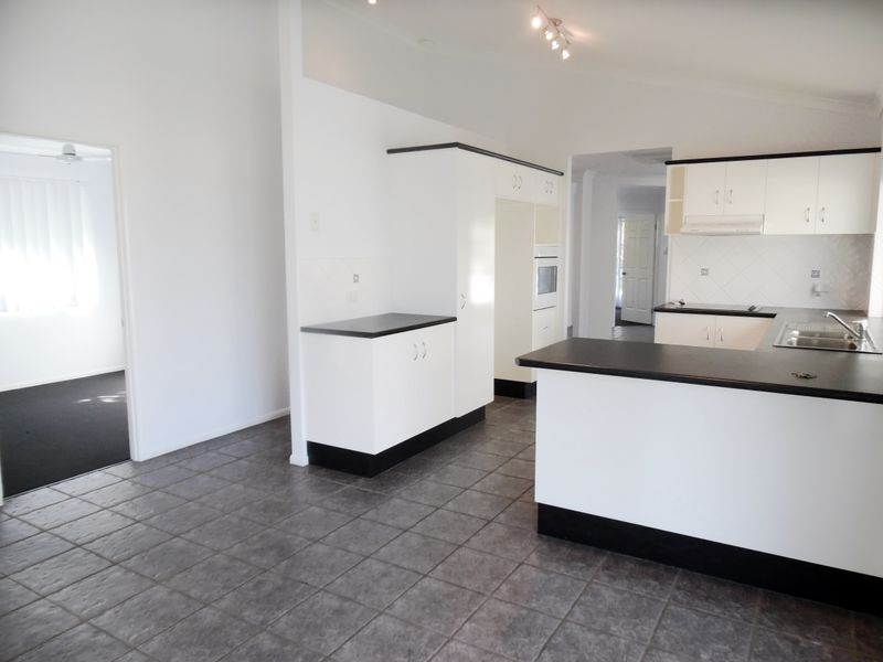 26 Busuttin Drive, Eimeo QLD 4740