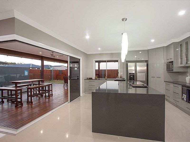 4 Parkedge Avenue, Alligator Creek QLD 4740