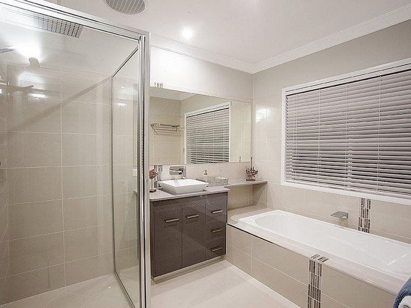 4 Parkedge Avenue, Alligator Creek QLD 4740