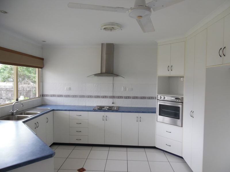 4 Ivy Street, Mirani QLD 4754