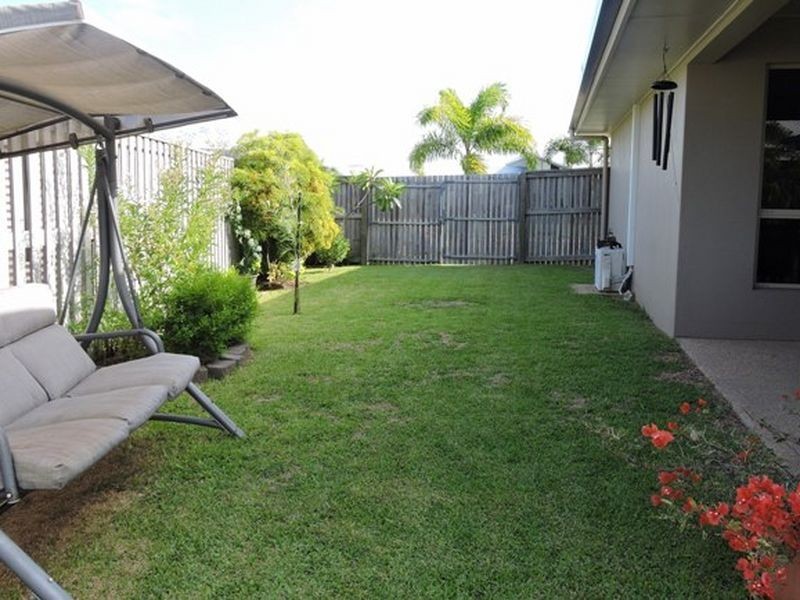 86 Whitehaven Drive, Blacks Beach QLD 4740