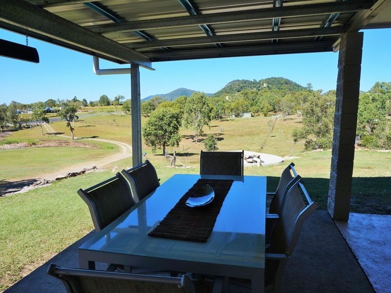 21 Siderial Court, Oakenden QLD 4741