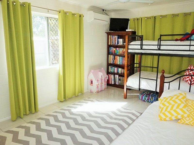 21 Siderial Court, Oakenden QLD 4741