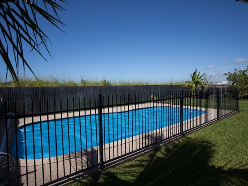 40 Cinnamon Drive, Glenella QLD 4740