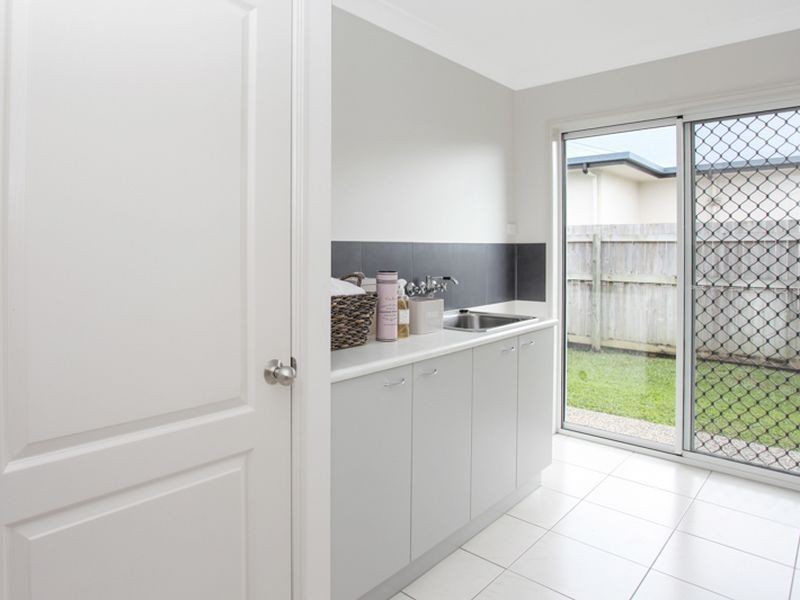 40 Cinnamon Drive, Glenella QLD 4740