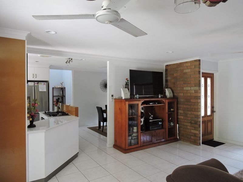 150 Waverley Street, Bucasia QLD 4750