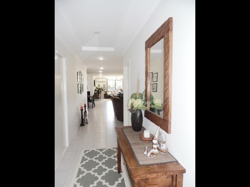 1 Sharp Street, Rural View QLD 4740